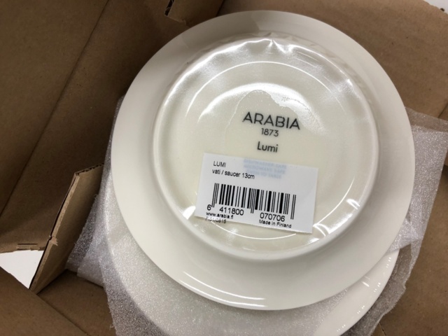 1032579-7 Arabia Lumi käyttämätön 10 hengen kahviastiasto