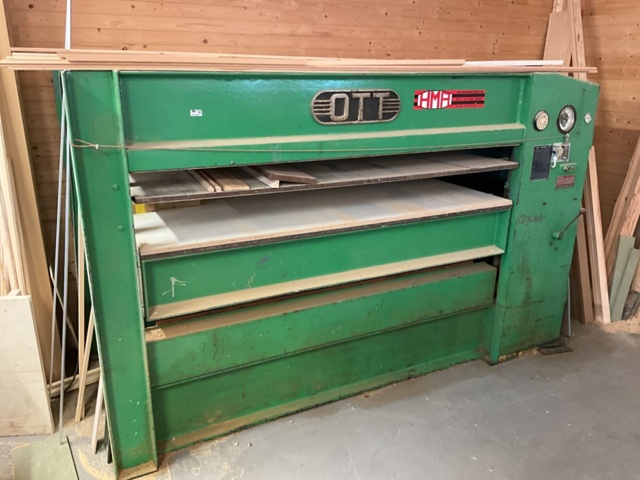 1002084-9 OTT Veneer press