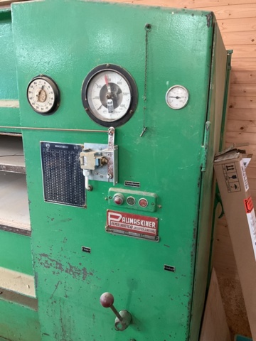 1002084-10 OTT Veneer press