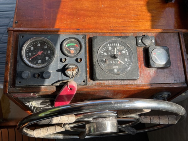 1013012-7 UTTERN 690 With Volvo Penta, year of manufacture 1981