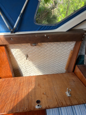 1013012-23 UTTERN 690 With Volvo Penta, year of manufacture 1981