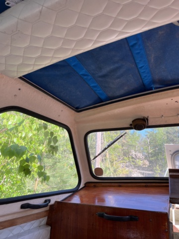 1013012-48 UTTERN 690 With Volvo Penta, year of manufacture 1981