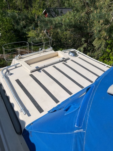 1013012-51 UTTERN 690 With Volvo Penta, year of manufacture 1981