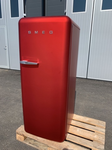 882940-1 Refrigerator 50s style from Smeg FAB28RDRB3 Demo