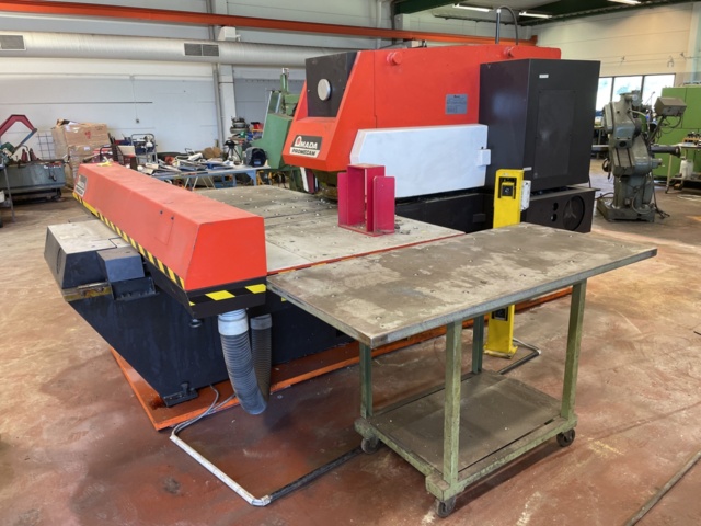 1023416-8 Punching machine Amada Promecam Aries 245 -1990 with tools