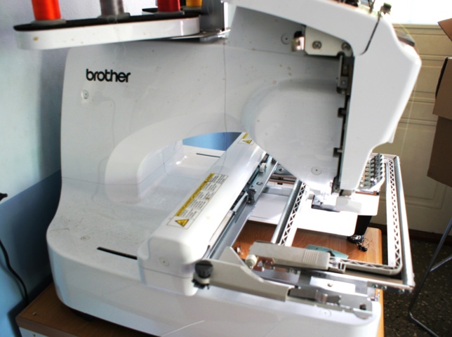 773416-9 Embroidery machine