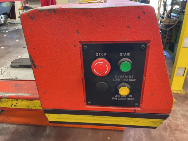 1023416-34 Punching machine Amada Promecam Aries 245 -1990 with tools
