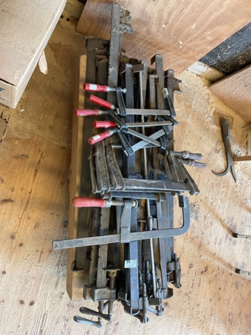 1002097-5 Lot of glue jacks