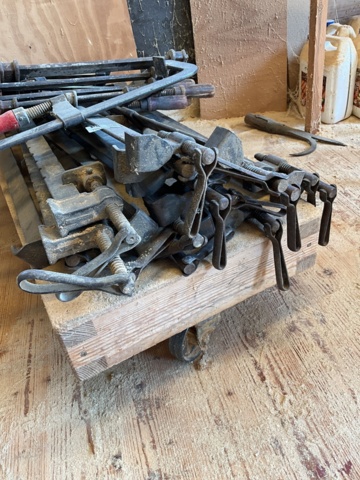 1002097-6 Lot of glue jacks