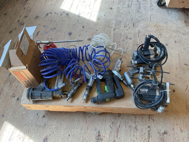 1002099-1 Various Pneumatic hand tools