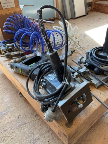 1002099-3 Various Pneumatic hand tools