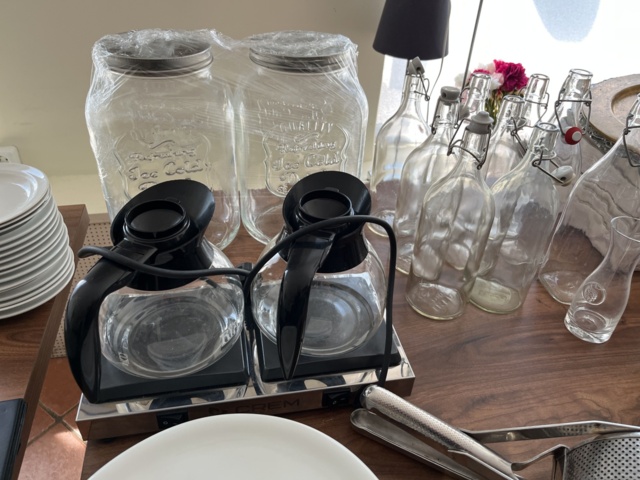 963311-10 Restaurant crockery