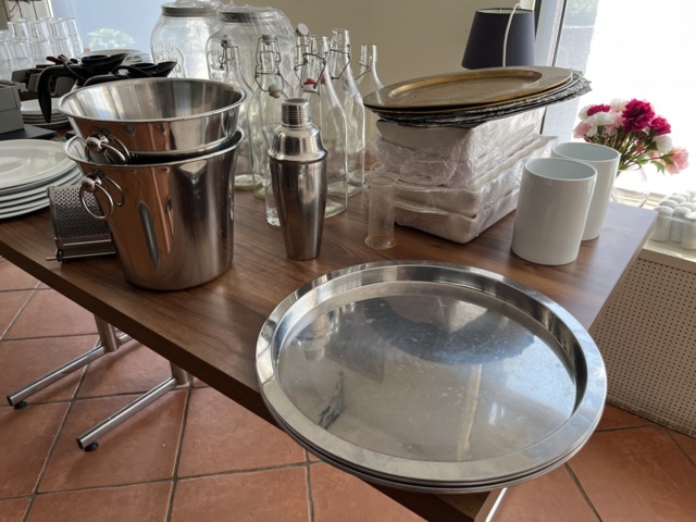 963311-12 Restaurant crockery