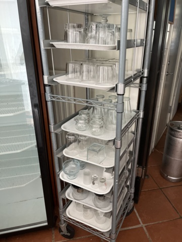 963311-16 Restaurant crockery