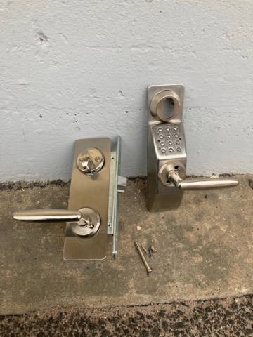 1037547-2 Code lock - Bewator