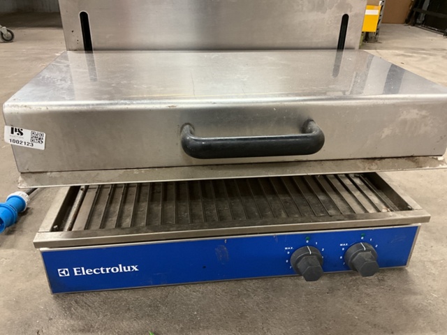 1002123-8 Salamander Electrolux 2 zones