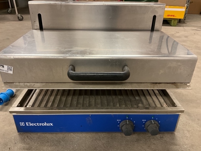 1002123-10 Salamander Electrolux 2 zones