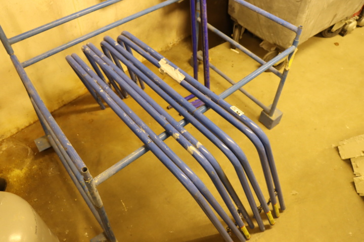 931426-5 4 plasterboard brackets + scaffolding