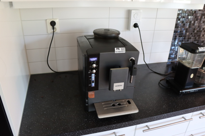 931469-1 Siemens EQ.5 Macchiato fully automatic coffee machine