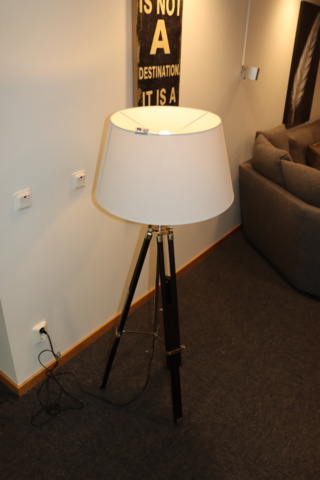 931470-4 Floor lamp