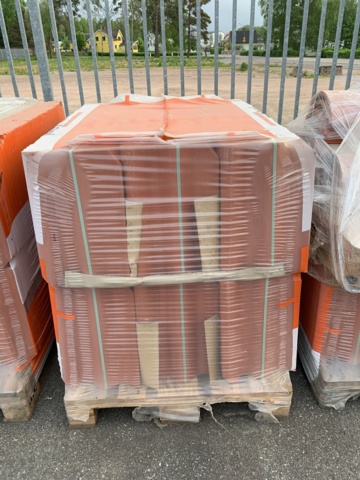 1037627-5 Roofing roof screed 2-cup RT804 & Nockpanna unfurnished