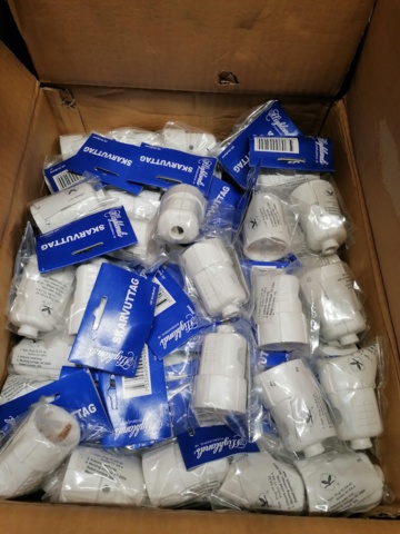 Lot of 250 splice sockets 230v grounded connection - PS Auction - We ...