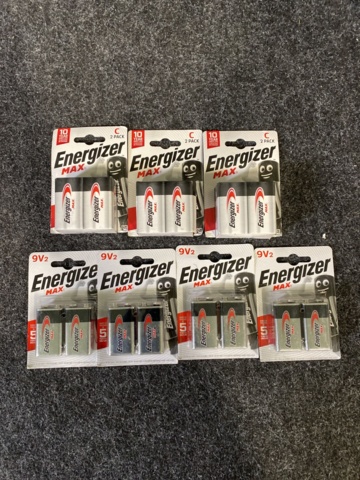 1032270-5 Assortment of batteries from Energizer