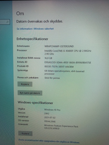 992949-8 Desktop computer with curved screen and printer