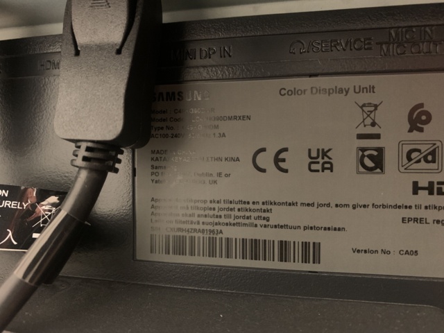 992949-9 Desktop computer with curved screen and printer