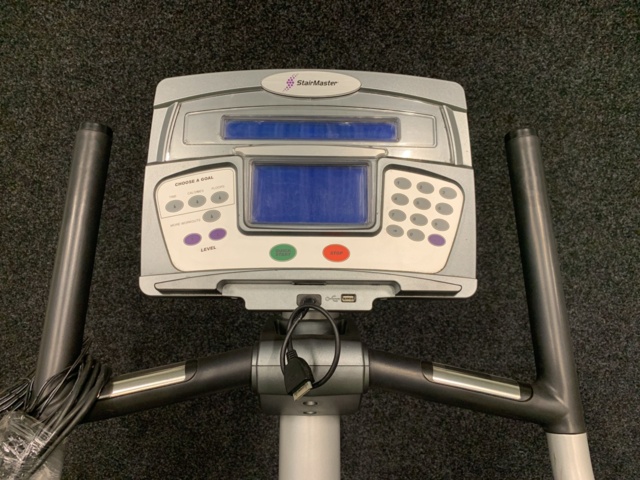 1037792-12 Stairmaster SC5 stair machine