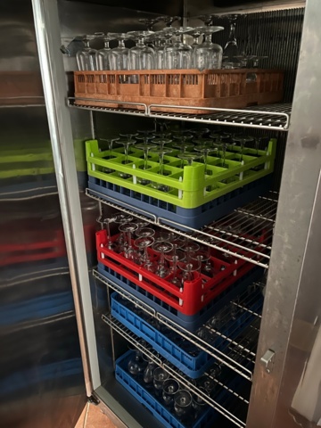 963311-17 Restaurant crockery