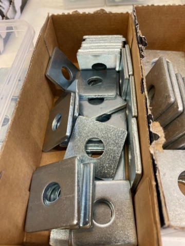 998592-18 Carriage bolt & washers