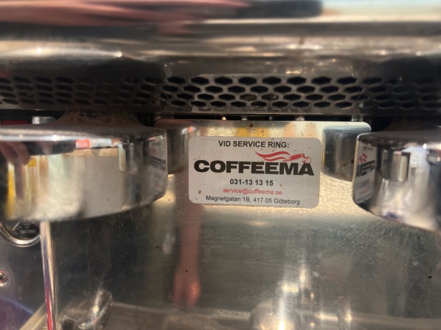 1024112-8 Espressomaskin Coffee Queen M1-C-2GR och kaffebryggare