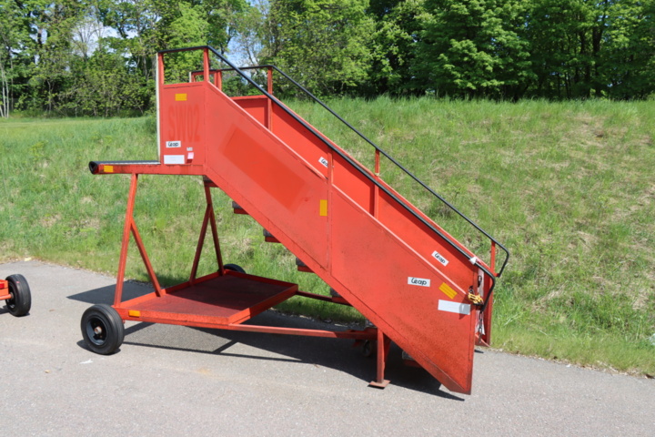 931481-1 Step plane 150 cm