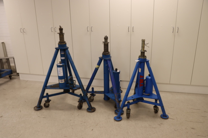 931509-1 3 aircraft jacks TronAir