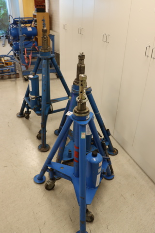 931509-4 3 aircraft jacks TronAir