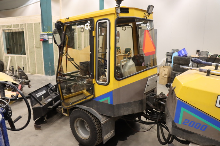 931397-9 WULFF 2000 -01 with gear CUF074