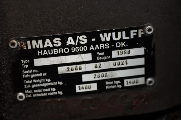 931397-10 WULFF 2000 -01 with gear CUF074