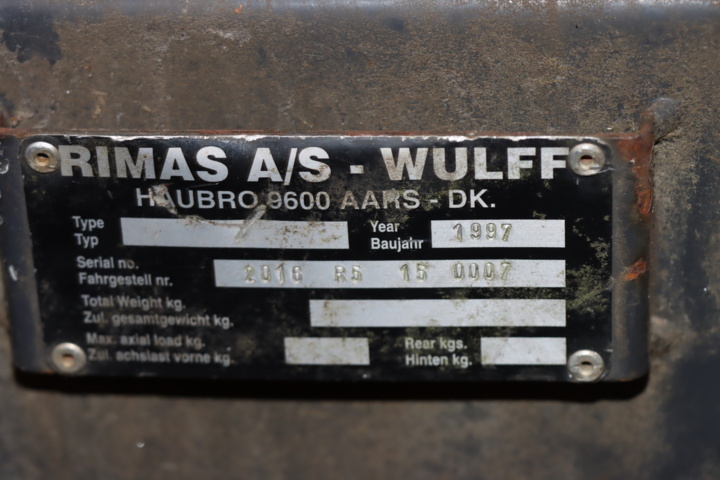 931397-20 WULFF 2000 -01 with gear CUF074
