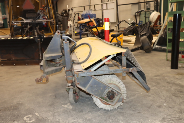 931397-21 WULFF 2000 -01 with gear CUF074