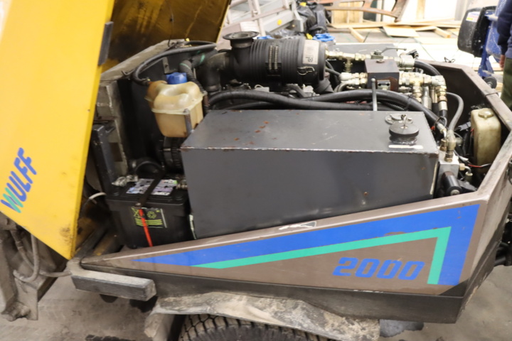 931397-26 WULFF 2000 -01 with gear CUF074