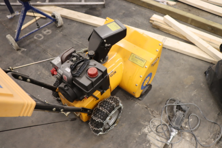 931406-2 Stiga 523 snow blower