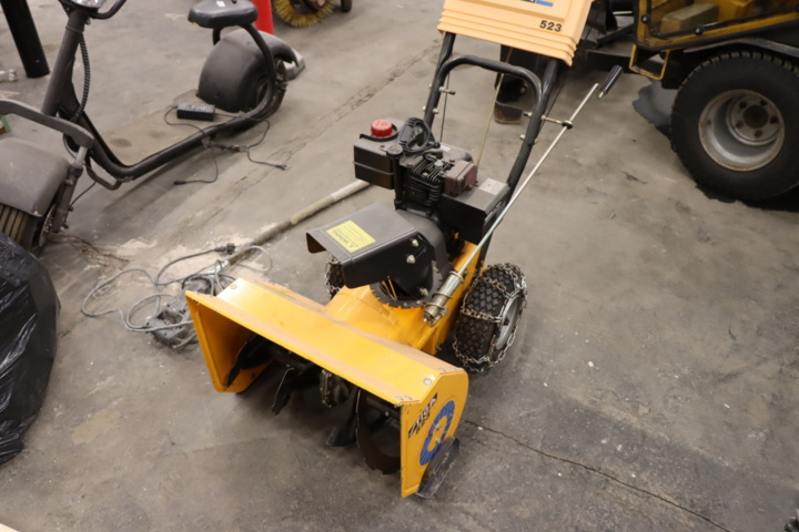 931406-1 Stiga 523 snow blower