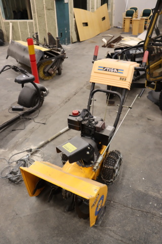 931406-7 Stiga 523 snow blower
