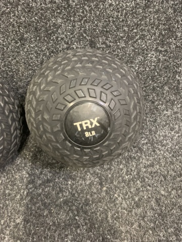 1038233-6 5 medicine balls TRX