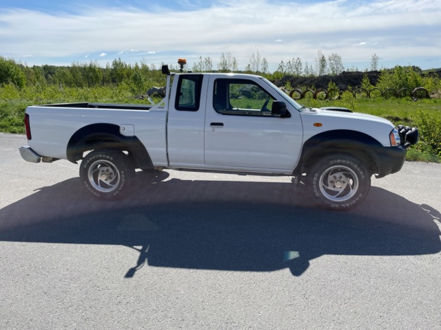 998600-4 Nissan NP300 King Cab 2.5 4WD Manual, 133hp - 2008