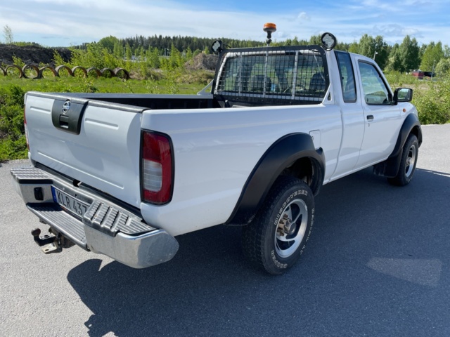 998600-5 Nissan NP300 King Cab 2.5 4WD Manual, 133hp - 2008