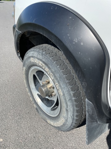 998600-17 Nissan NP300 King Cab 2.5 4WD Manual, 133hp - 2008