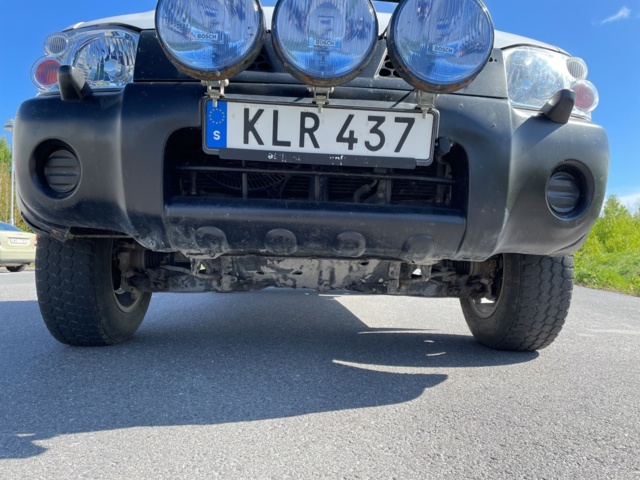 998600-27 Nissan NP300 King Cab 2.5 4WD Manual, 133hp - 2008