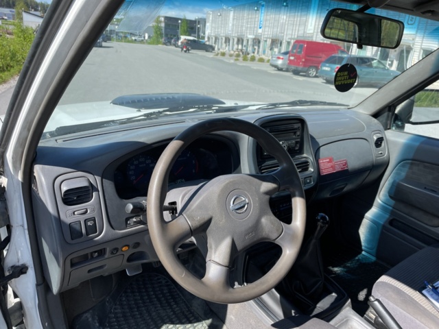 998600-61 Nissan NP300 King Cab 2.5 4WD Manual, 133hp - 2008